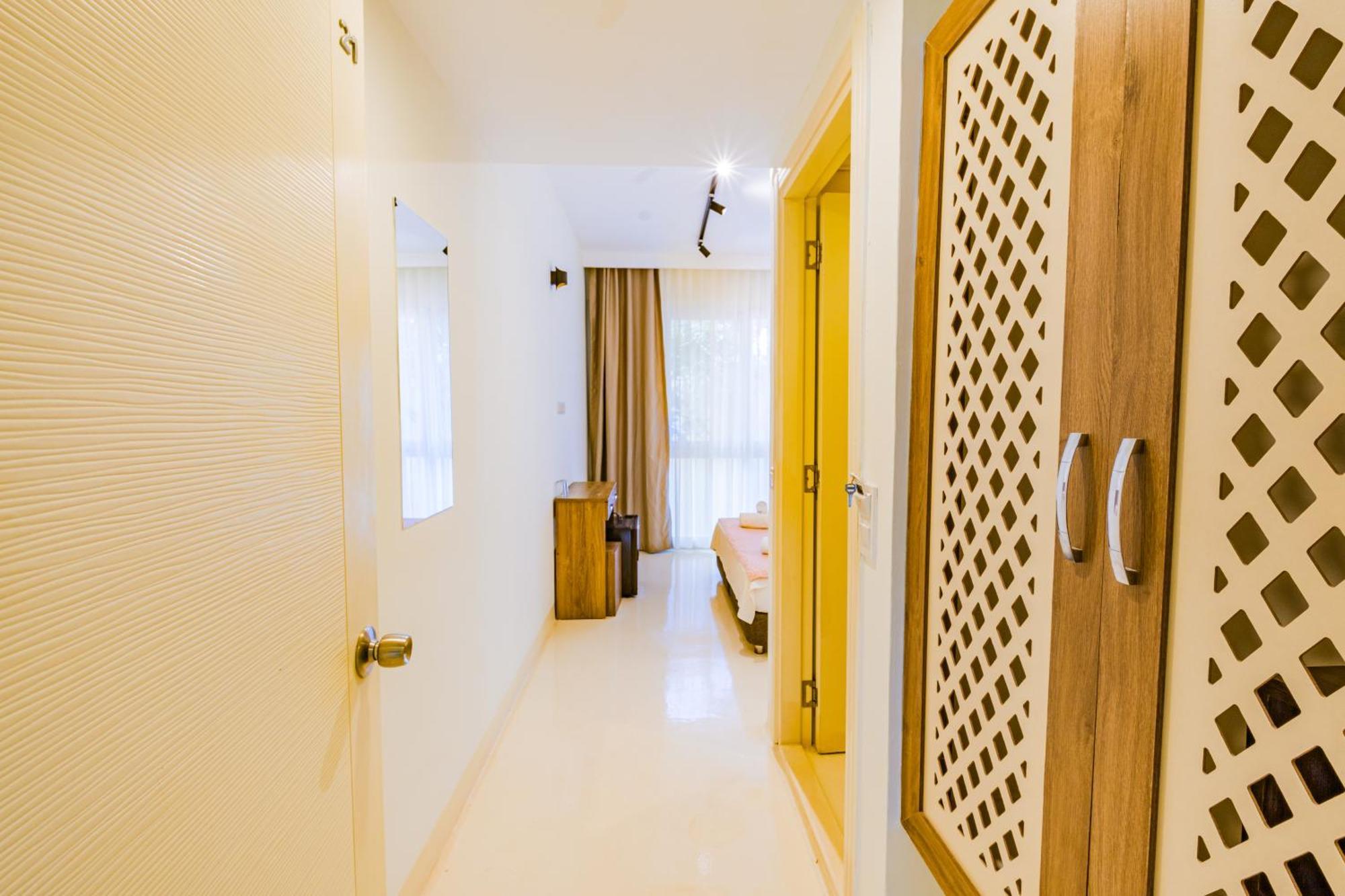 La Moda Beach Hotel Kas Exterior photo