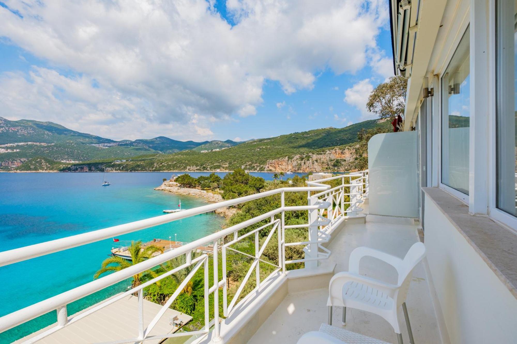 La Moda Beach Hotel Kas Exterior photo